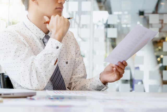 ยื่นงบการเงินล่าช้า
